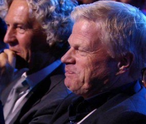 官网赛事-拜仁抽巴萨卡恩笑了…西媒小题大做实则缺乏自信？