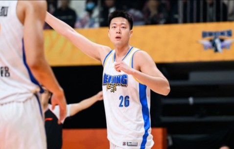 有压力了？丘天复出+京城球二代被激活，600万先生砍6+6证明自己